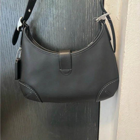 COACH Hamptons Hobo Bag - Picture 2 of 5